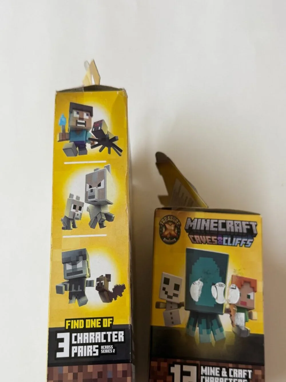 Minecraft Lot of 2 Caves & Cliffs Cave Adventure Overworld Mine Powder Snow NEW